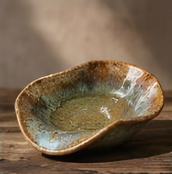 Organic shaped bowl